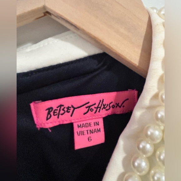 Betsey Johnson Pearl Collar Navy Dress Size 6 Fit and Flare - Picture 3 of 8